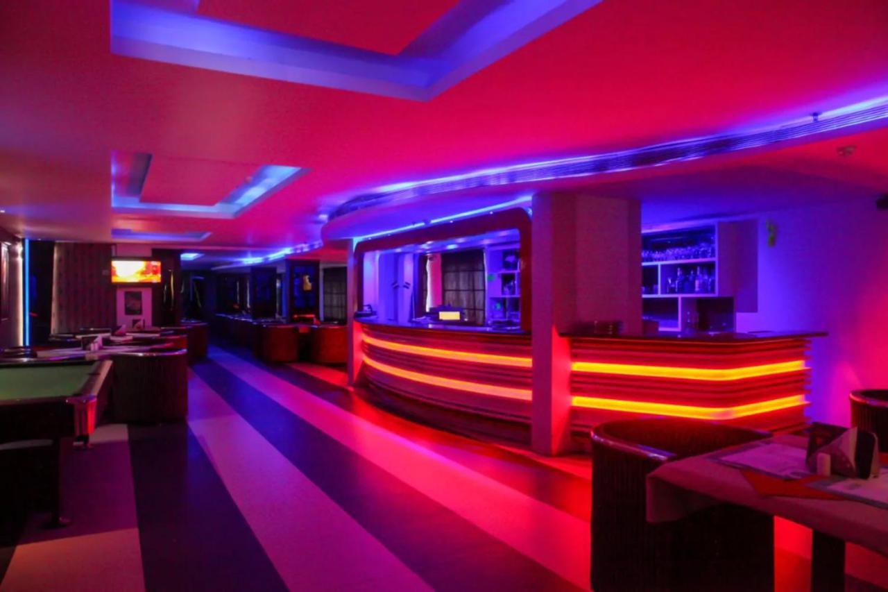 Fabhotel White Dammar Thiruvananthapuram Buitenkant foto