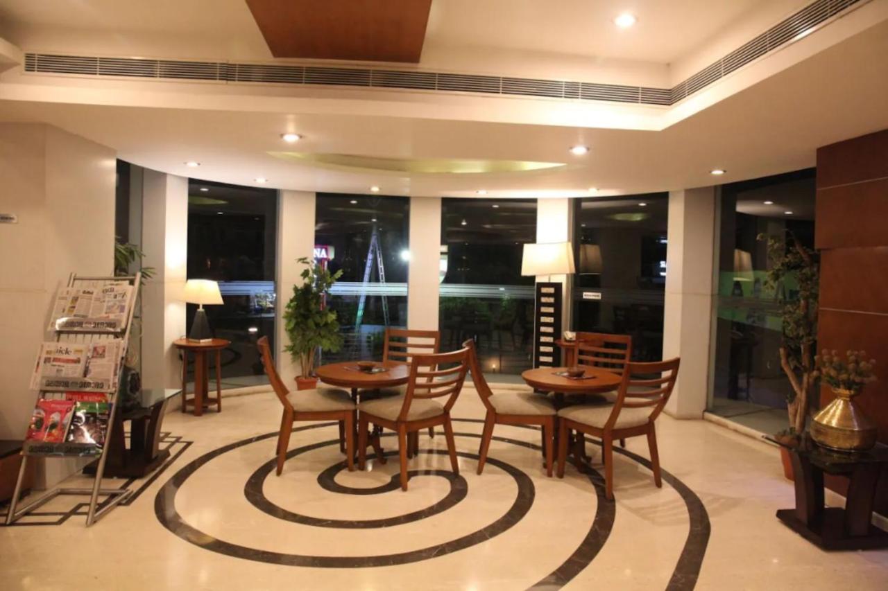 Fabhotel White Dammar Thiruvananthapuram Buitenkant foto